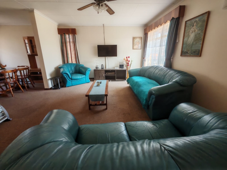 5 Bedroom Property for Sale in Sasolburg Ext 10 Free State